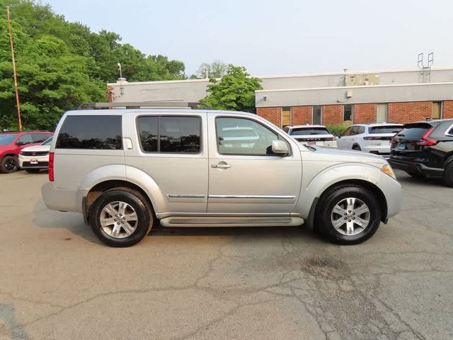 2011 Nissan Pathfinder Silver Edition