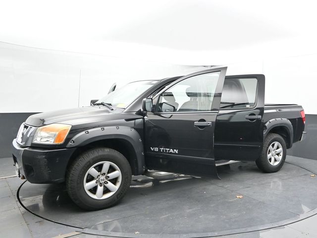 2011 Nissan Titan SV