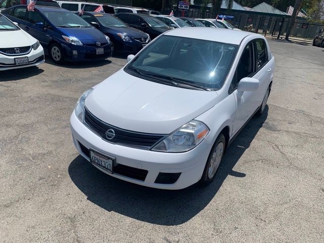 2011 Nissan Versa 1.8 S