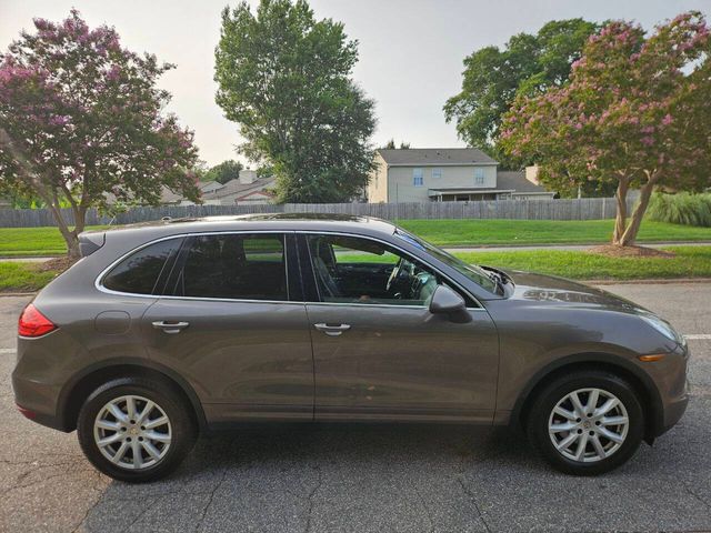 2011 Porsche Cayenne Base