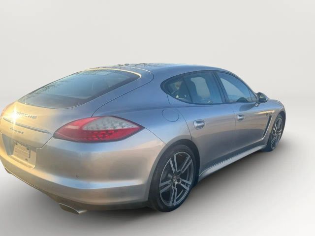 2011 Porsche Panamera 4