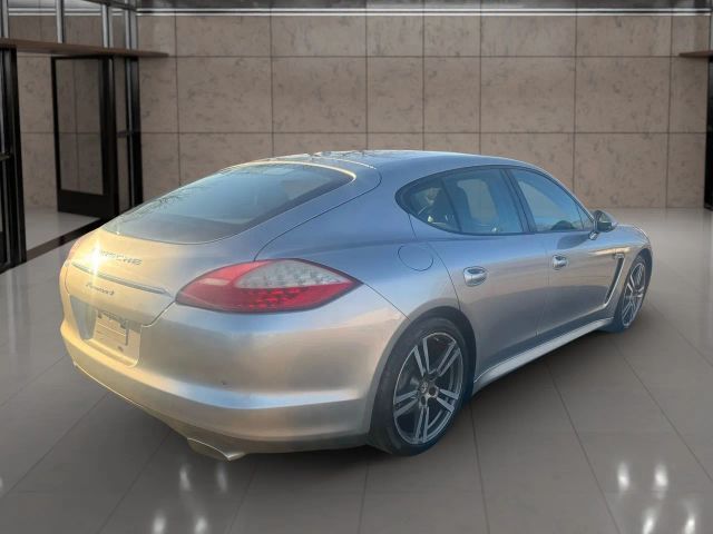 2011 Porsche Panamera 4
