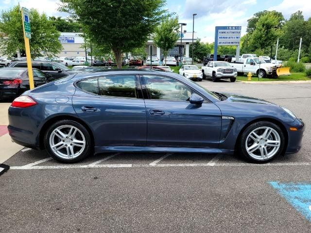 2011 Porsche Panamera 4