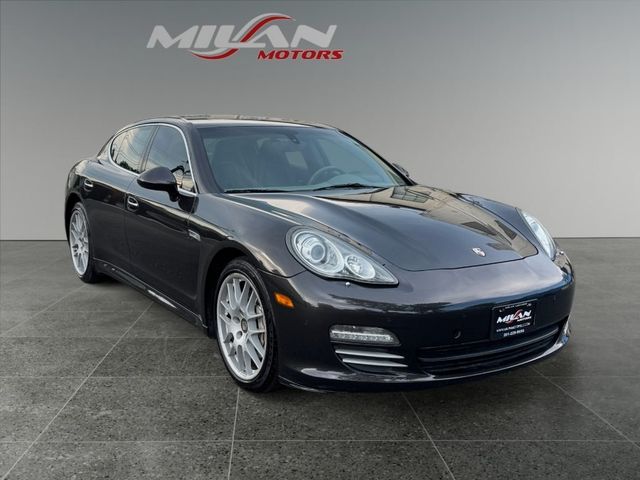2011 Porsche Panamera 4S