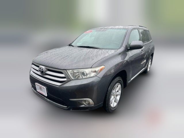 2011 Toyota Highlander SE