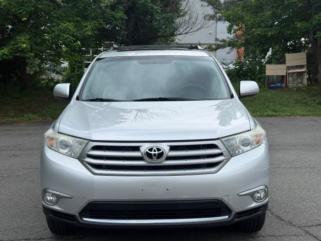2011 Toyota Highlander SE