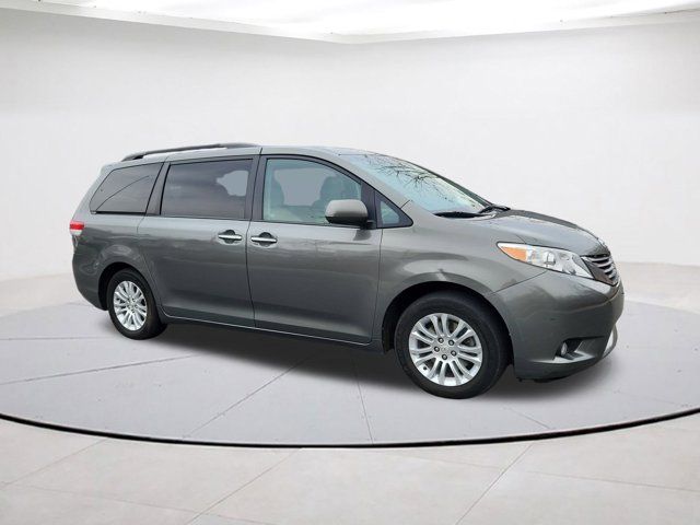 2011 Toyota Sienna 