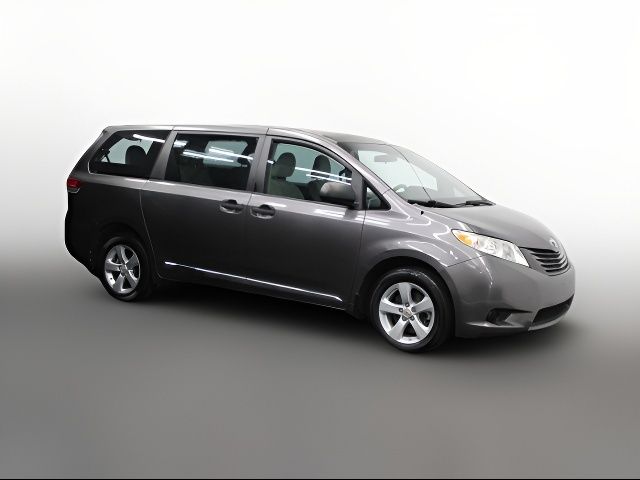 2011 Toyota Sienna LE