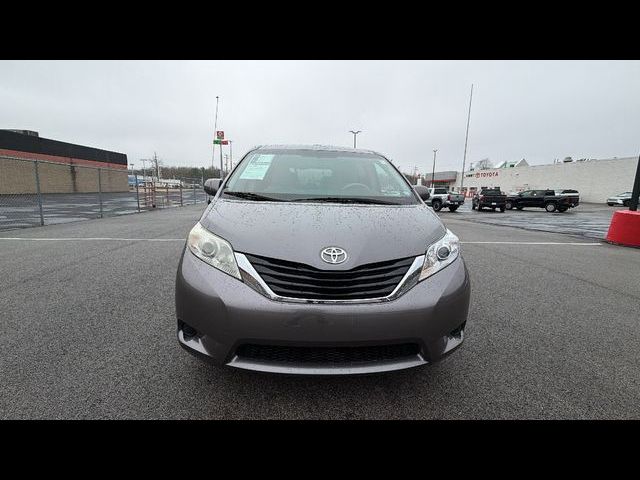 2011 Toyota Sienna LE
