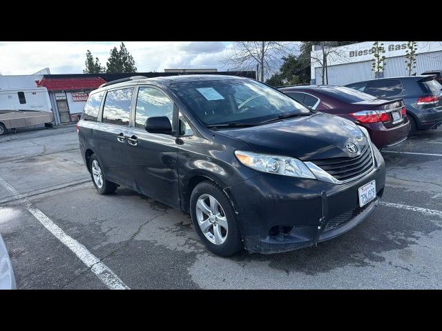 2011 Toyota Sienna LE