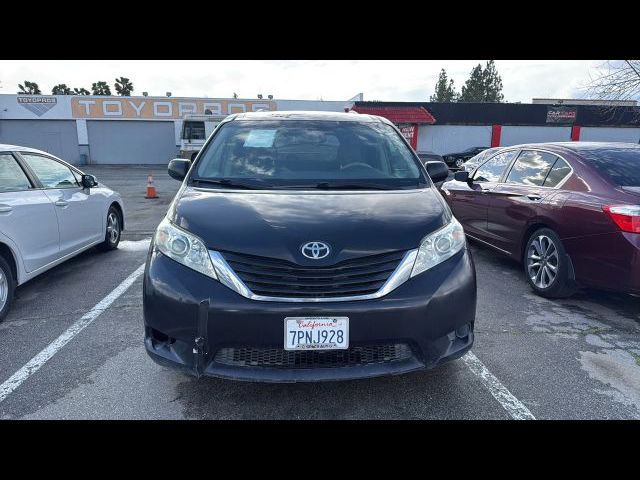 2011 Toyota Sienna LE