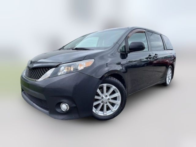 2011 Toyota Sienna SE