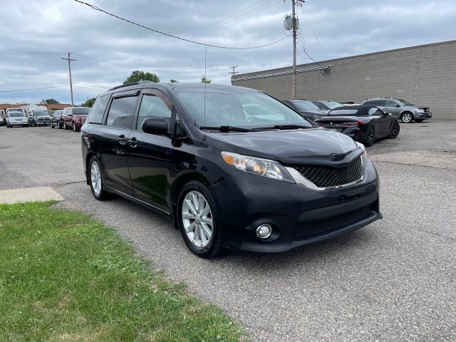 2011 Toyota Sienna SE