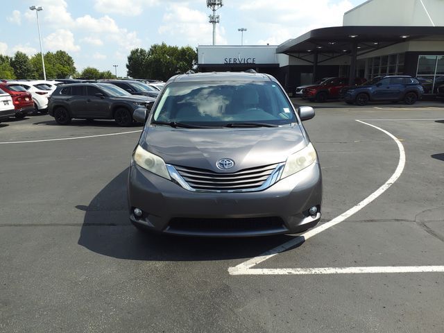 2011 Toyota Sienna XLE