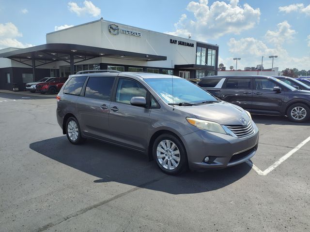 2011 Toyota Sienna XLE