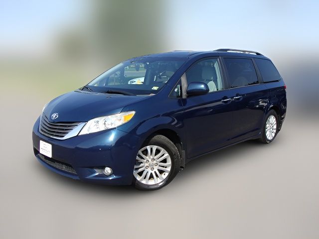 2011 Toyota Sienna XLE