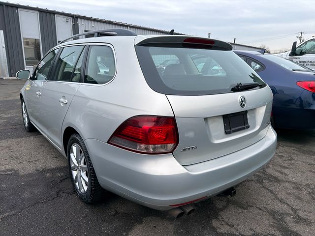 2011 Volkswagen Jetta SportWagen SE