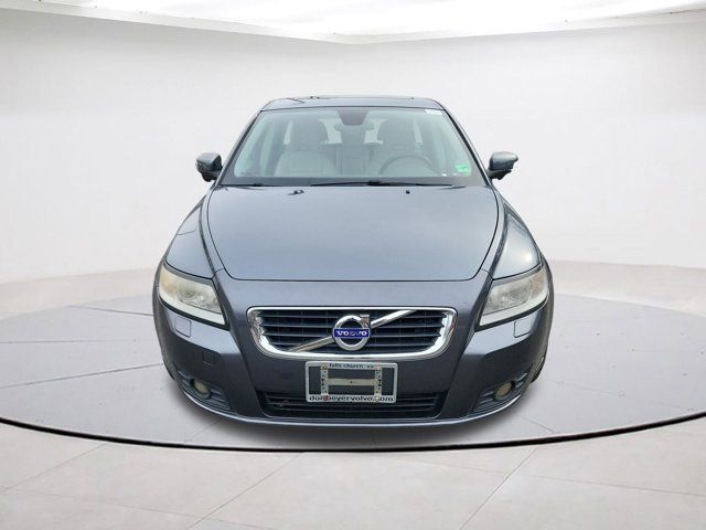 2011 Volvo V50 R-Design