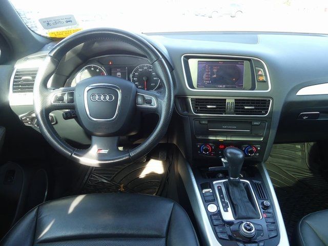 2012 Audi Q5 3.2L Prestige