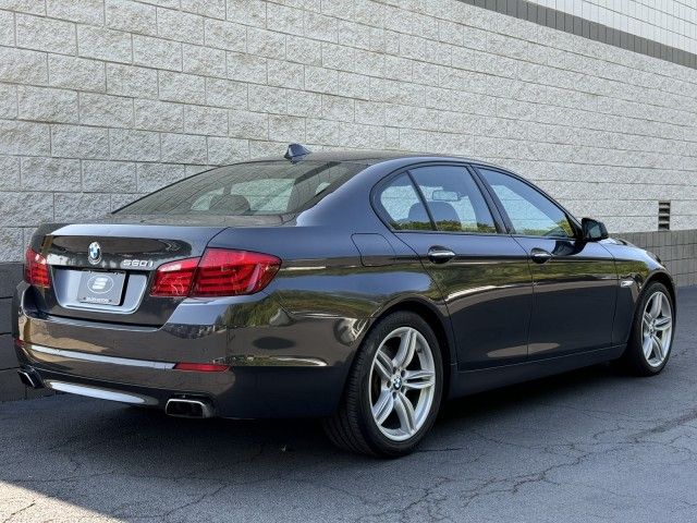 2012 BMW 5 Series 550i