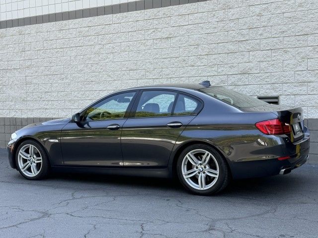 2012 BMW 5 Series 550i