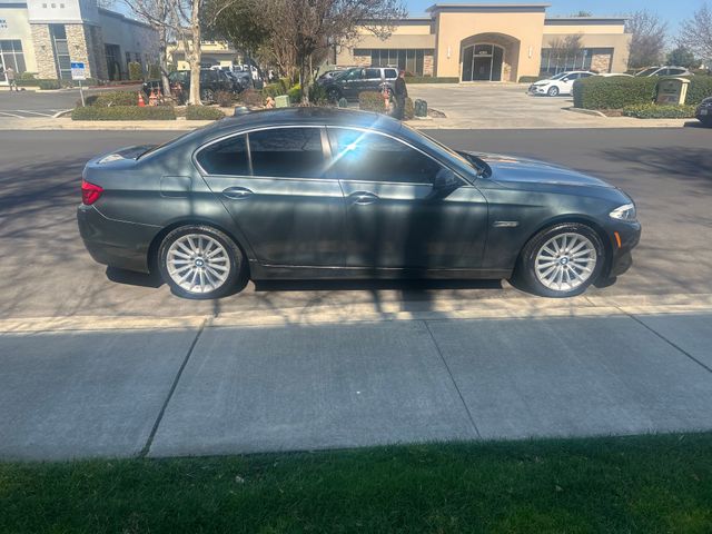 2012 BMW 5 Series 528i