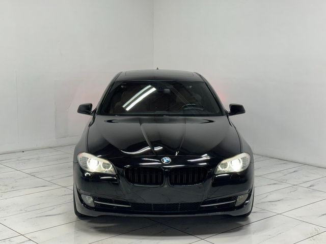 2012 BMW 5 Series 550i