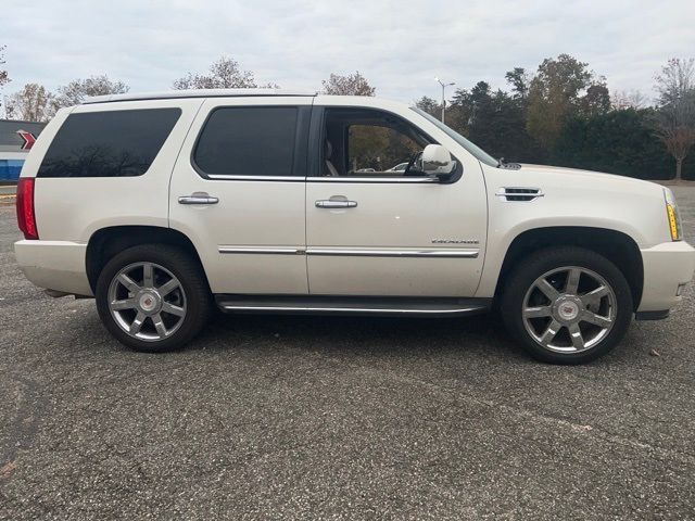 2012 Cadillac Escalade Luxury