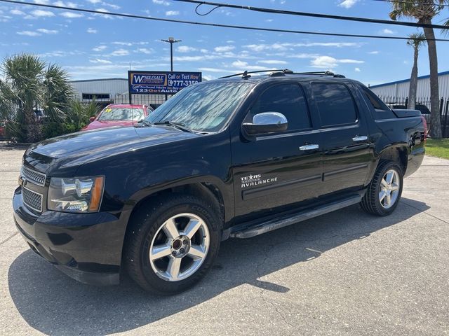 2012 Chevrolet Avalanche LS
