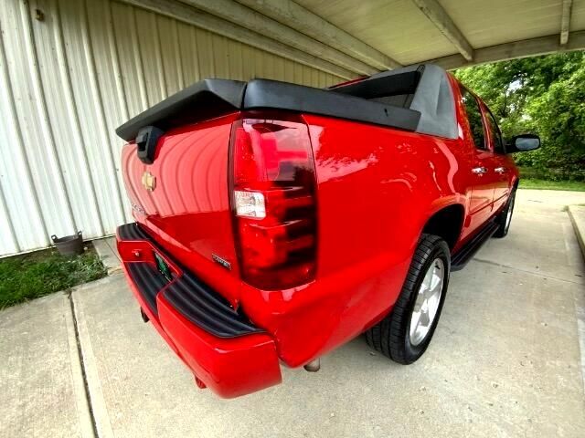 2012 Chevrolet Avalanche LS