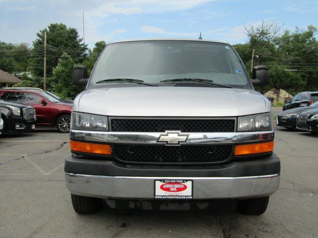 2012 Chevrolet Express 1LT