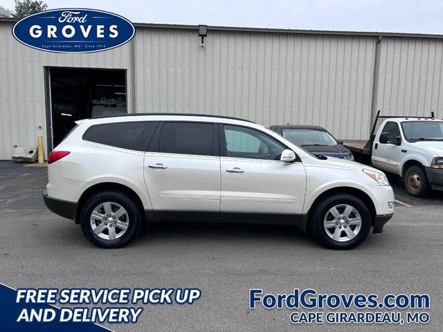 2012 Chevrolet Traverse LT 2LT