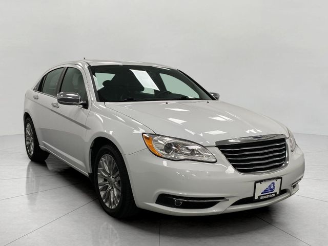 2012 Chrysler 200 Limited