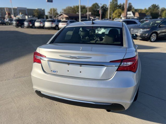 2012 Chrysler 200 LX