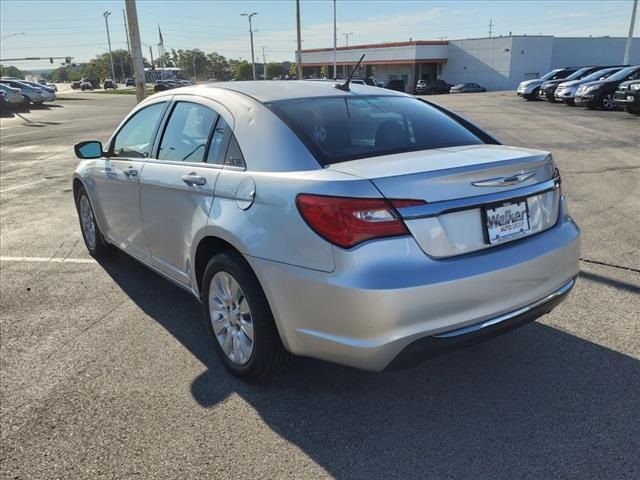 2012 Chrysler 200 LX