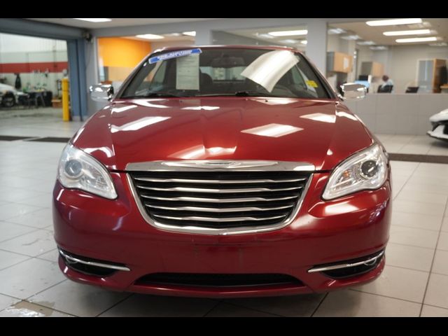 2012 Chrysler 200 Limited