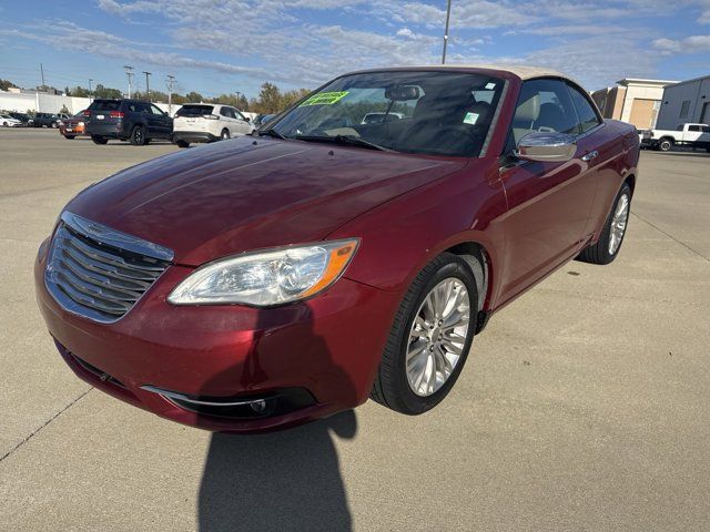 2012 Chrysler 200 Limited