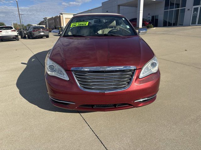 2012 Chrysler 200 Limited