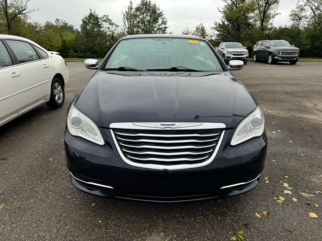 2012 Chrysler 200 Limited