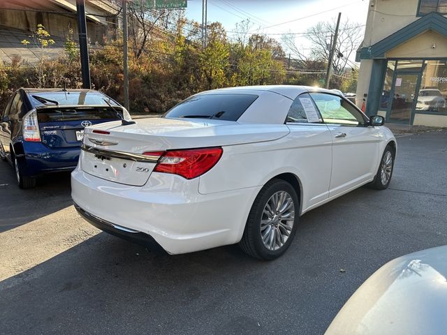 2012 Chrysler 200 Limited