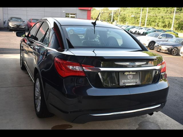 2012 Chrysler 200 Limited