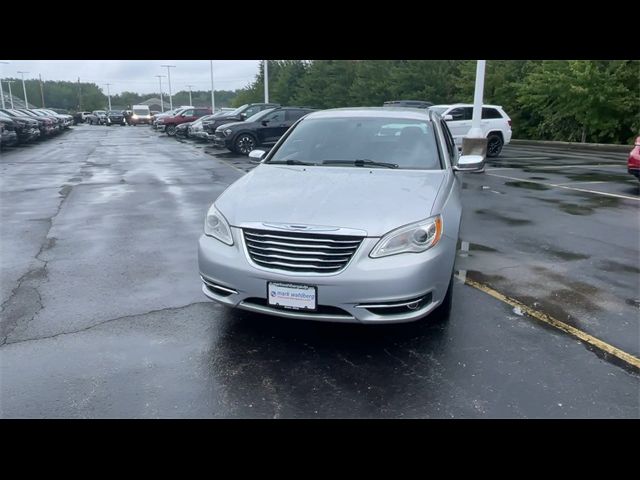 2012 Chrysler 200 Limited