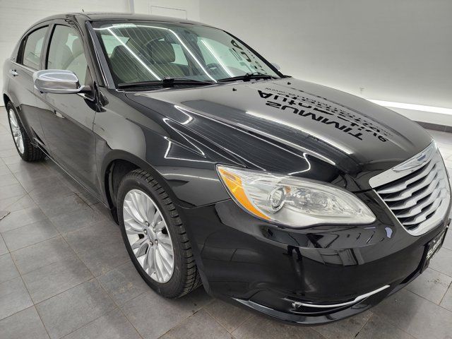 2012 Chrysler 200 Limited