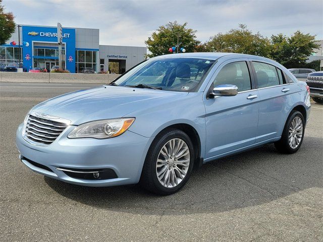 2012 Chrysler 200 Limited