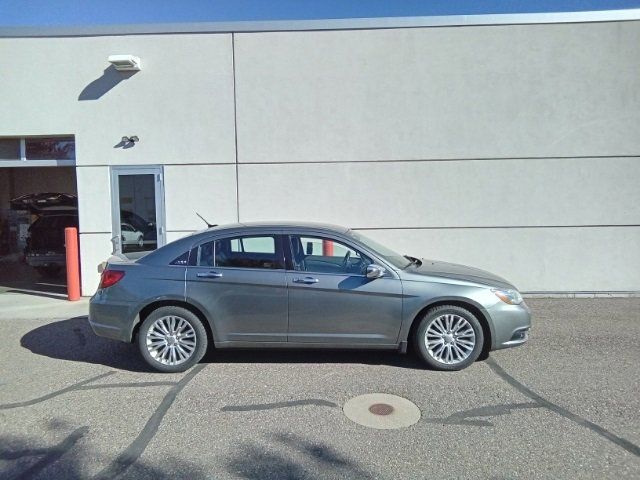 2012 Chrysler 200 Limited