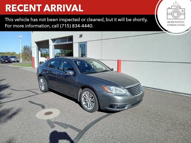 2012 Chrysler 200 Limited