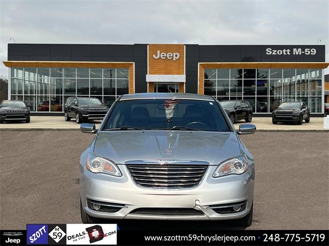 2012 Chrysler 200 Limited