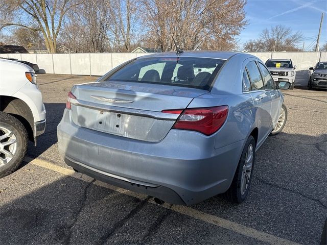 2012 Chrysler 200 Limited