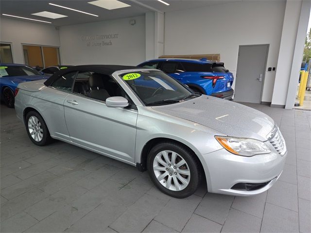 2012 Chrysler 200 Touring