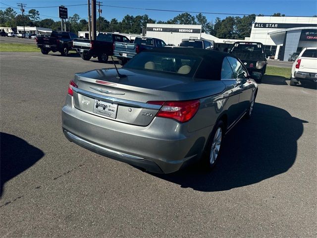 2012 Chrysler 200 Touring